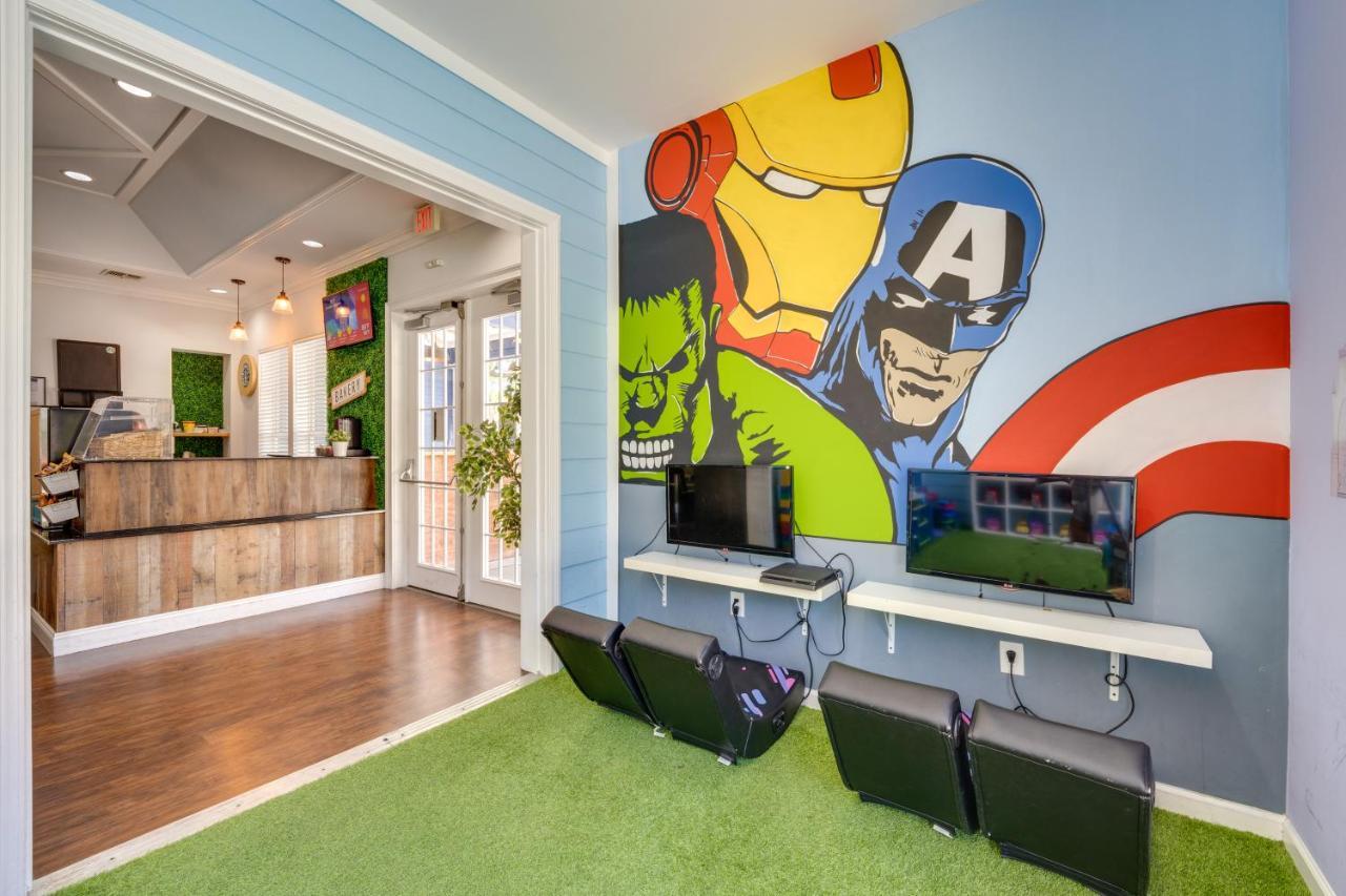 Lucaya Village Townhome With Pool, 6 Mi To Disney! Casa de férias